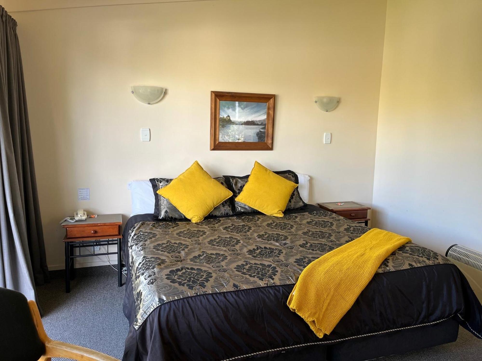Caves Motor Inn Te Kuiti Exterior photo
